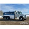 Image 2 : 2015 MACK GU713 T/A 16820 LITRE FUEL TRUCK