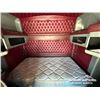 Image 24 : 2018 KENWORTH T800 TRI DRIVE SLEEPER TRUCK TRACTOR