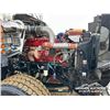 Image 36 : 2018 KENWORTH T800 TRI DRIVE SLEEPER TRUCK TRACTOR