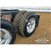 Image 48 : 2018 KENWORTH T800 TRI DRIVE SLEEPER TRUCK TRACTOR