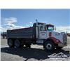 Image 2 : 2002 KENWORTH T800 T/A DUMP TRUCK