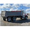 Image 3 : 2002 KENWORTH T800 T/A DUMP TRUCK