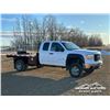 Image 2 : 2008 GMC 3500HD EXTENDED CAB FLATBED TRUCK