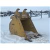 Image 2 : FINNING 44 IN. EXCAVATOR DIGGING BUCKET