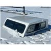 Image 2 : LEER 6.5 FT. TRUCK CANOPY