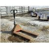 Image 4 : 5500 LB. INDUSTRIAL PALLET JACK