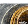 Image 8 : GENERAL 23.5-25 TIRE & RIM