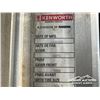 Image 6 : 2021 KENWORTH W900 T/A SLEEPER TRUCK TRACTOR