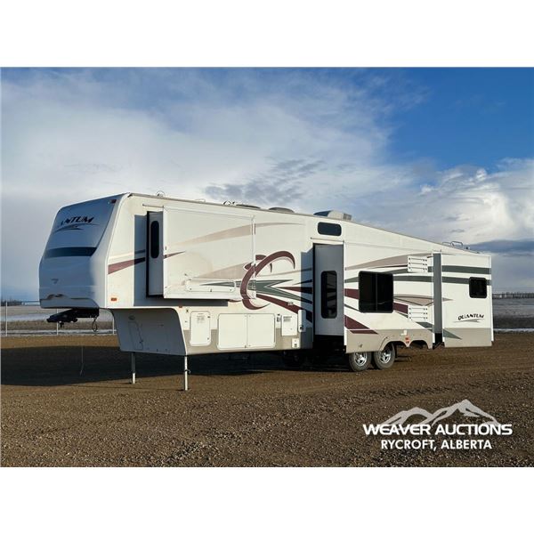 2008 FLEETWOOD T/A 5TH WHEEL TRAVEL TRAILER