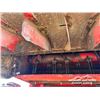Image 46 : 1995 MASSEY FERGUSON 8570 COMBINE