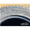 Image 6 : (4) GRIZZLY 35X12.50 R18 TIRES