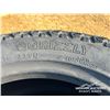 Image 6 : (4) GRIZZLY 33X12.50R20 TIRES