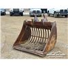 Image 1 : 52 IN. SCALPING/SCREENING EXCAVATOR BUCKET