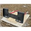 Image 3 : 4 FT. SKID STEER BALE FORK ATTACHMENT