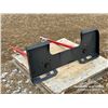 Image 4 : 4 FT. SKID STEER BALE FORK ATTACHMENT