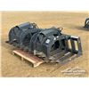 Image 1 : SKID STEER 84 IN. HYDRAULIC BRUSH GRAPPLE