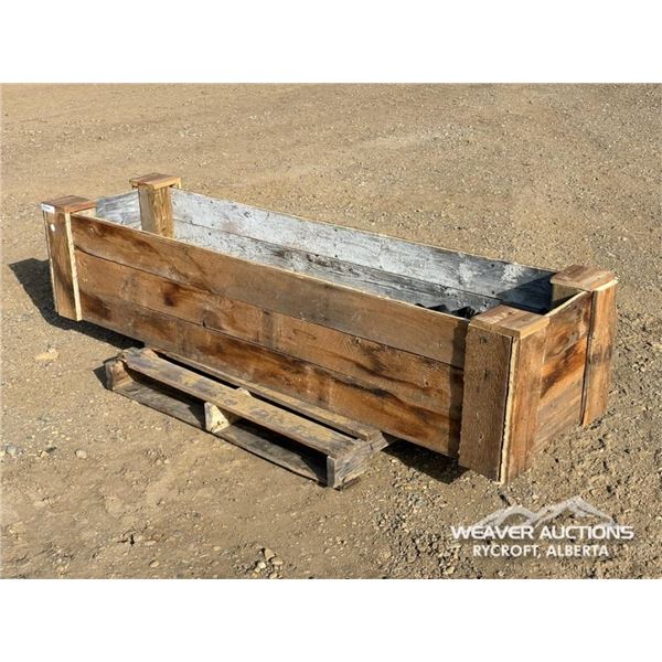 RECLAIMED WOOD PLANTER