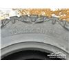 Image 5 : (2) GRIZZLY 33X12.50R18 TIRES