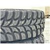 Image 7 : (4) GRIZZLY 265/75R16 TIRES