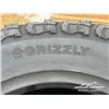 Image 5 : (4) GRIZZLY 265/75R16 TIRES