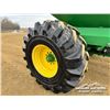 Image 27 : JOHN DEERE 787 TOW BETWEEN SEED CART