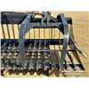 Image 6 : SKID STEER 72 IN. HYD. SKELETON GRAPPLE