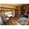 Image 10 : 2005 TOPAZ LE 25.5 FT 5TH WHEEL T/A TRAVEL TRAILER