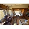 Image 9 : 2005 TOPAZ LE 25.5 FT 5TH WHEEL T/A TRAVEL TRAILER