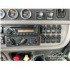 Image 19 : 2013 PETERBILT 367 TRI DRIVE TRUCK TRACTOR