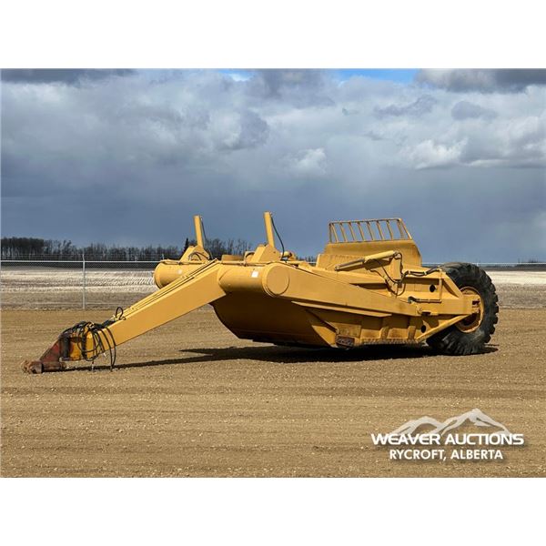 CATERPILLAR 10 FT. HYDRAULIC PULL TYPE SCRAPER