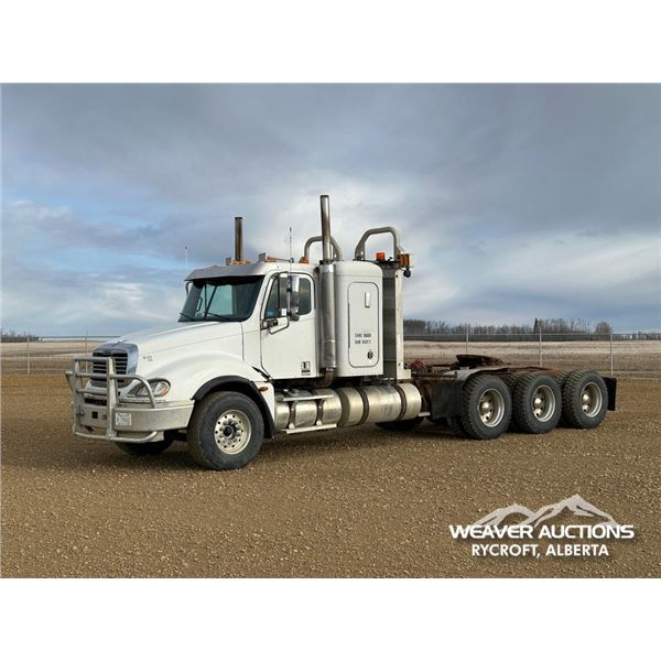 2003 FREIGHTLINER COLUMBIA 120 TRI DRIVE TRUCK