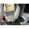 Image 8 : 2003 FREIGHTLINER COLUMBIA 120 TRI DRIVE TRUCK