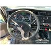 Image 12 : 2012 KENWORTH T800 T/A SLEEPER TRUCK TRACTOR