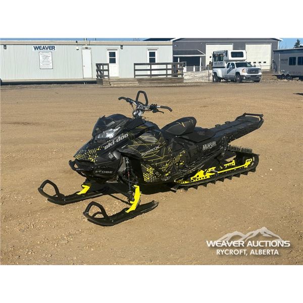 2017 SKI-DOO SUMMIT  850 SNOWMOBILE