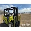 Image 18 : CLARK GPX30 PNEUMATIC TIRE FORKLIFT