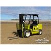 Image 1 : CLARK GPX30 PNEUMATIC TIRE FORKLIFT