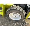 Image 23 : CLARK GPX30 PNEUMATIC TIRE FORKLIFT