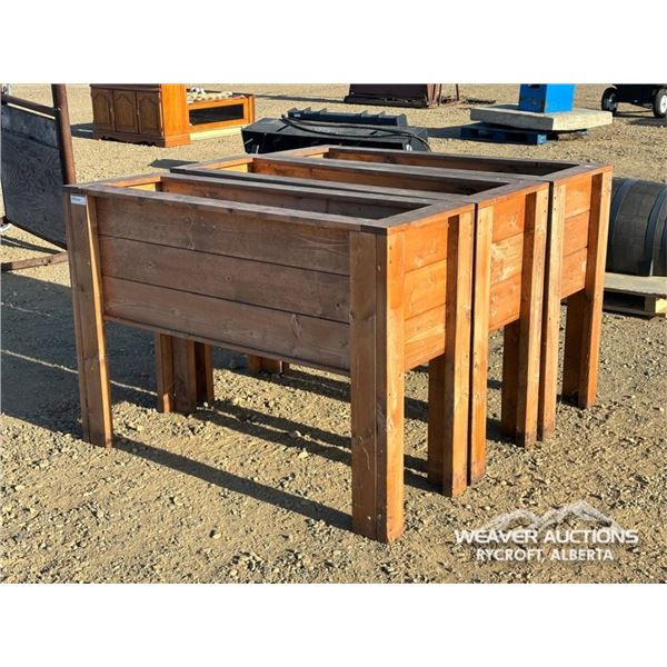 (3) STANDING GARDEN BEDS