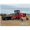 Image 4 : 2004 MASSEY FERGUSON 220XL 25 FT. SWATHER
