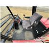 Image 6 : 2004 MASSEY FERGUSON 220XL 25 FT. SWATHER
