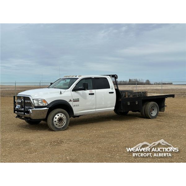 2013 DODGE RAM 5500HD CREW CAB FLATBED TRUCK
