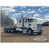 Image 2 : 2016 FREIGHTLINER 122SD TRI DRIVE SLEEPER TRUCK