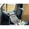 Image 8 : 2012 MERCEDES BENZ SPRINTER 3500 CARGO CUBE VAN