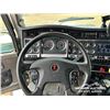 Image 13 : 2014 KENWORTH T800 TRI DRIVE SLEEPER TRUCK TRACTOR