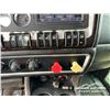 Image 23 : 2014 KENWORTH T800 TRI DRIVE SLEEPER TRUCK TRACTOR