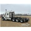 Image 4 : 2014 KENWORTH T800 TRI DRIVE SLEEPER TRUCK TRACTOR