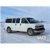 Image 2 : 2010 CHEVROLET EXPRESS 12 PASSENGER VAN