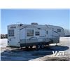 Image 3 : 2009 KEYSTONE OUTBACK 5TH WHEEL TRAVEL TRAILER