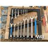 Image 2 : SOCKET SET, WRENCH SET, FILES, LEVEL