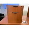 Image 4 : (4) PIECE OFFICE DESK, OFFICE CHAIR